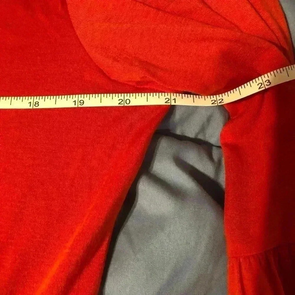 Celkuser Plus Size Long Lantern Sleeves Loose V-Neck Babydoll Dress with Pockets - Picture 11 of 13